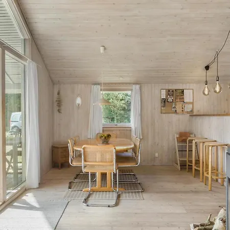 Ferienhaus 3 Bedroom Amazing In Rødby