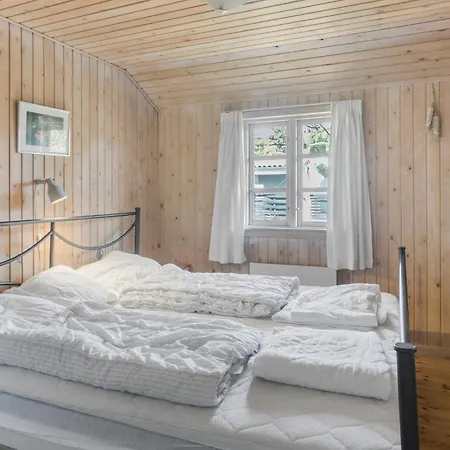 3 Bedroom Amazing In * Rødby